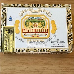 Arturo Fuente Petit Corona Cigar BOX ONLY